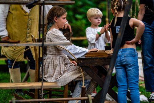 hd-colonial-and-modern-kids